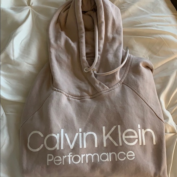 Calvin Klein Tops - Calvin Klein Sweatshirt
